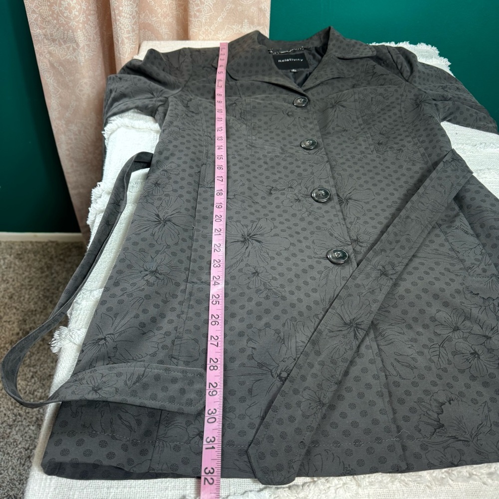 Relativity Polka Dot Hibiscus Floral Black Print Gray Trench Coat Size Small - Picture 15 of 15